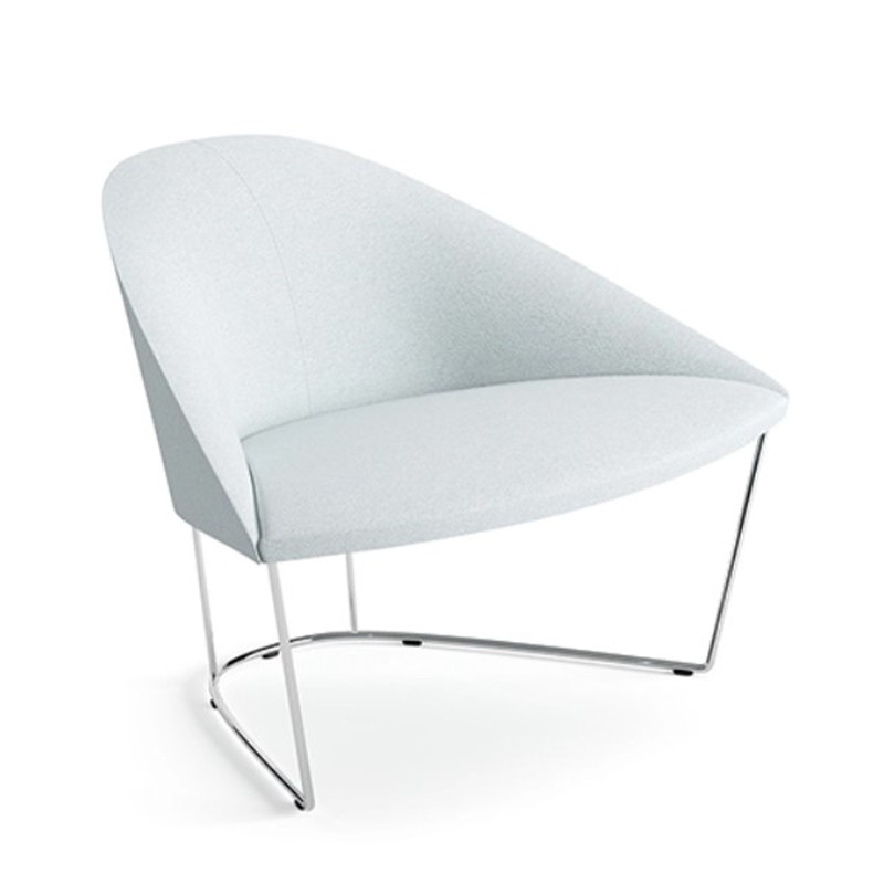 Arper - Colina L armchair on sled base
