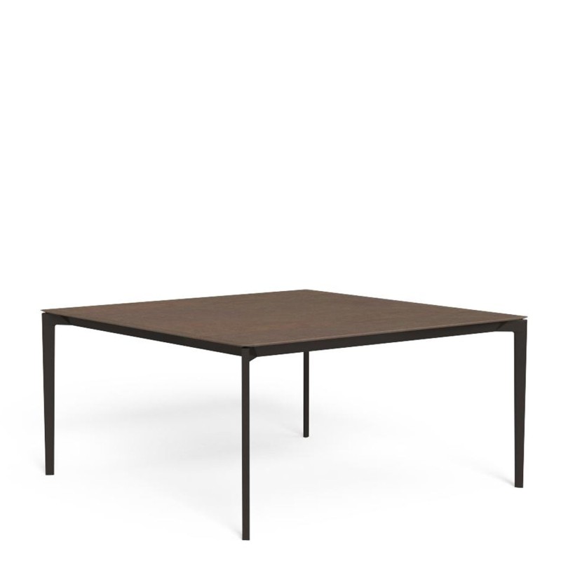 Talenti Leaf dining table 150x150 Longho Design Palermo