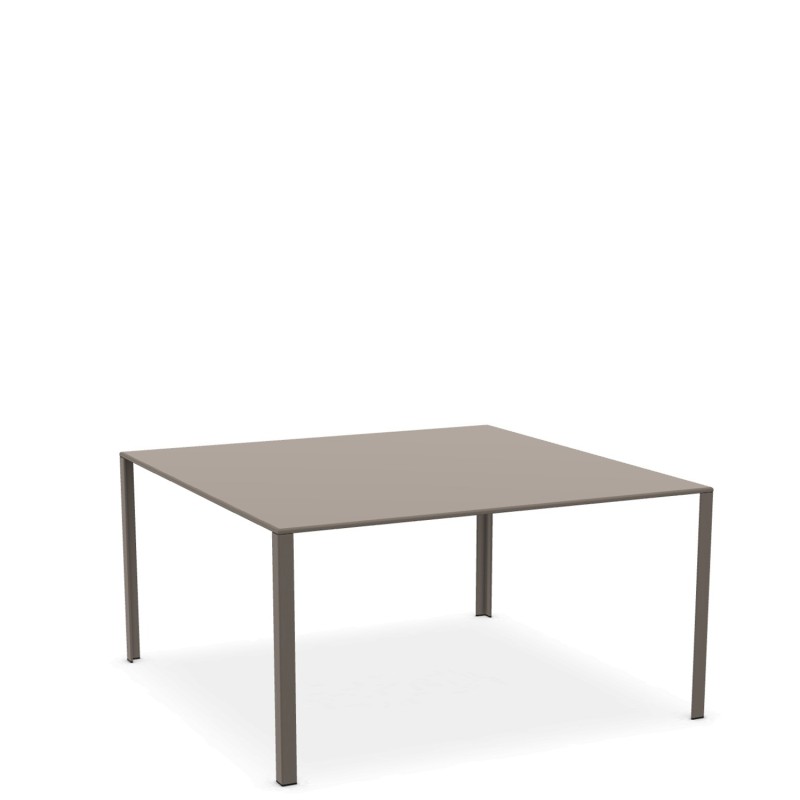 Molteni – LessLess square table 140x140